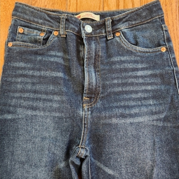 Levi's Girls (youth) High Waist Ribcage Straight Ankle Jeans, size 14 - Picture 4 of 5